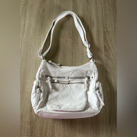 Bueno Handbags - NWOT … BUENO White Shoulder Bag